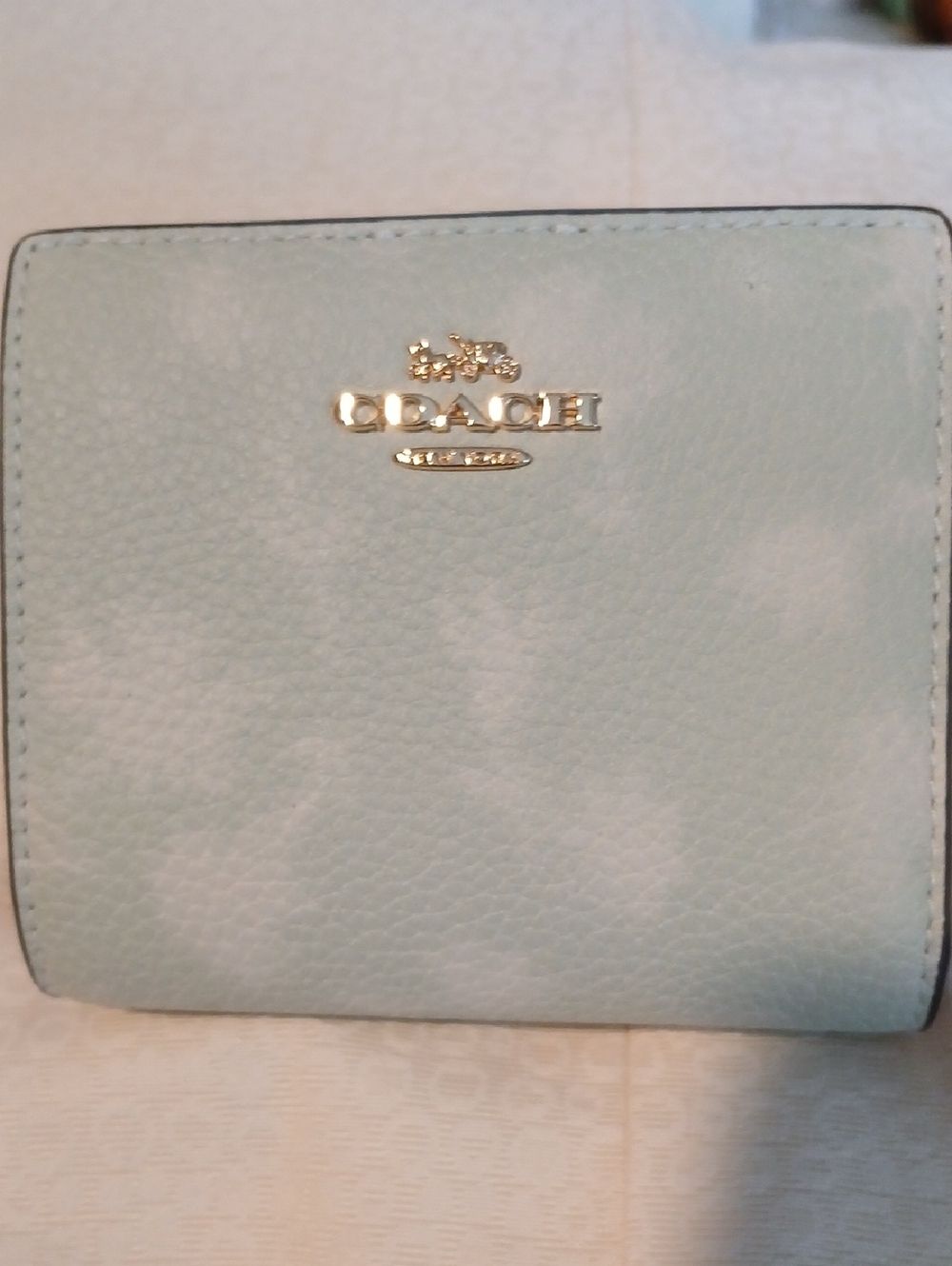 Coach Mint Green Snap Wallet .NWT